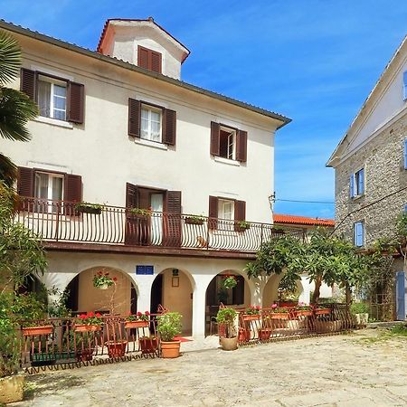 Guest House Franko Bale Zewnętrze zdjęcie