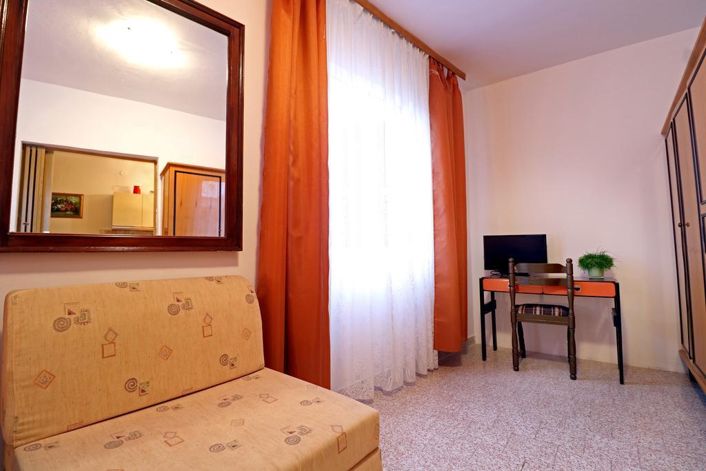 Guest House Franko Bale Zewnętrze zdjęcie